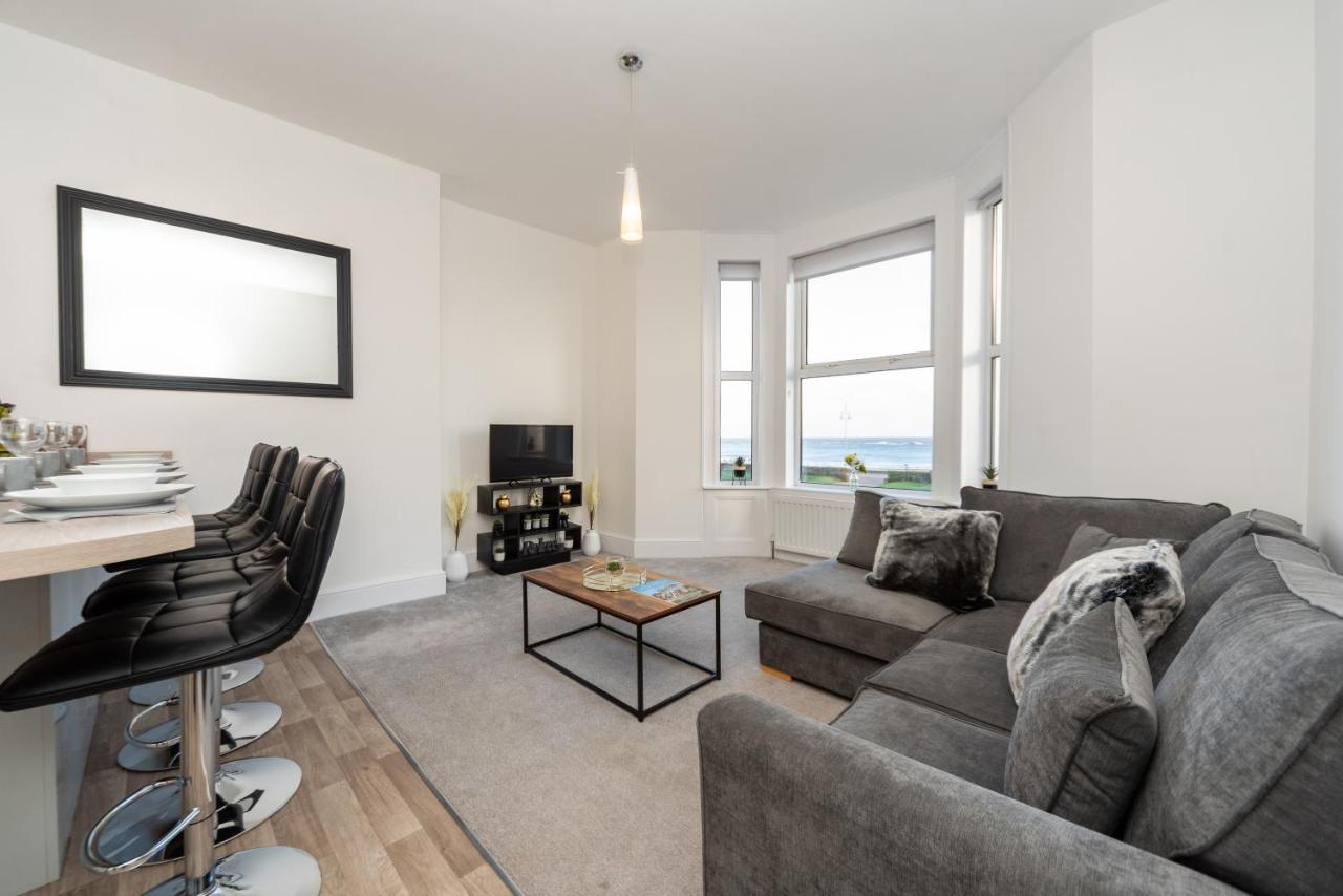 Sea Views Stunning 2 Bedroom Apartment # Lowestoft Luaran gambar